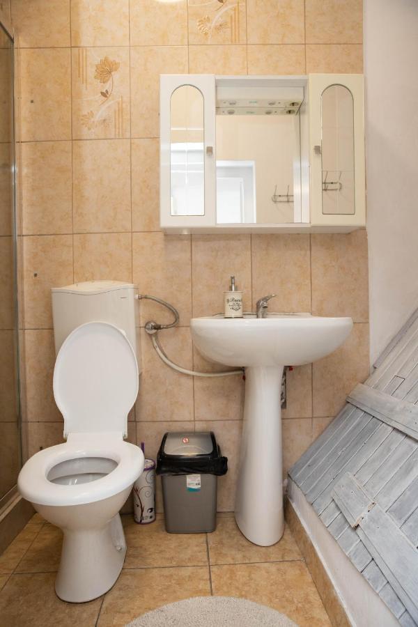 Cosy Apartment In City Centre ออราแด ภายนอก รูปภาพ