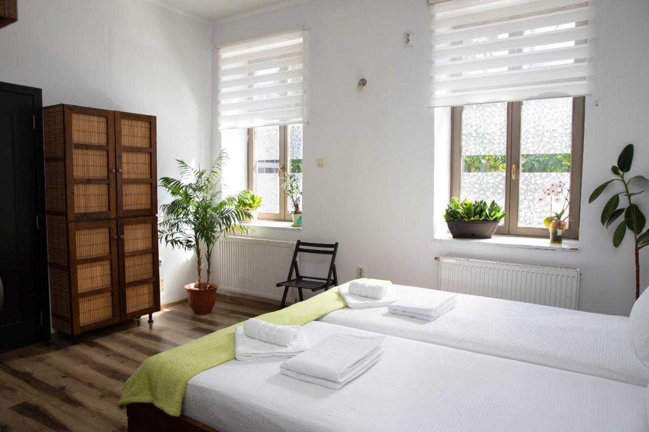 Cosy Apartment In City Centre ออราแด ภายนอก รูปภาพ